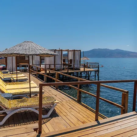 Hotel Alis Farm Boutique & Assos