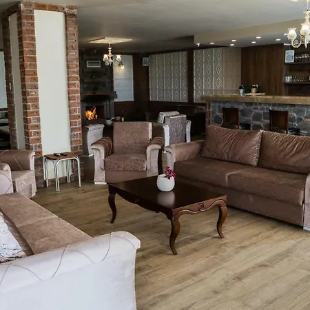 Hotell Alis Farm Boutique & Assos