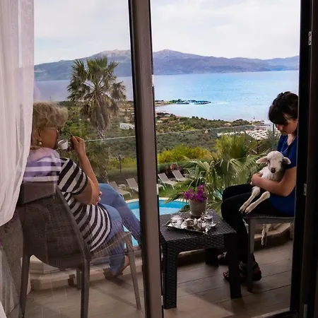 Hotell Alis Farm Boutique & Assos