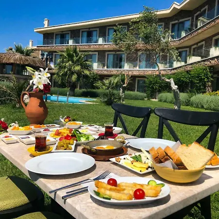 Hotell Alis Farm Boutique & Assos