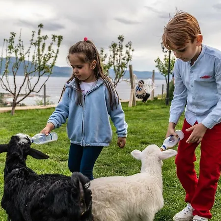 Alis Farm Boutique & 2*